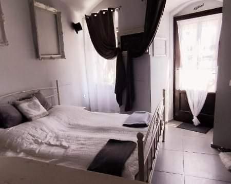 Godot Apartman Miskolc Exterior photo